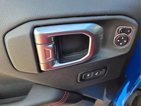 Used 2024 Jeep Wrangler Unlimited Rubicon 392 image 13