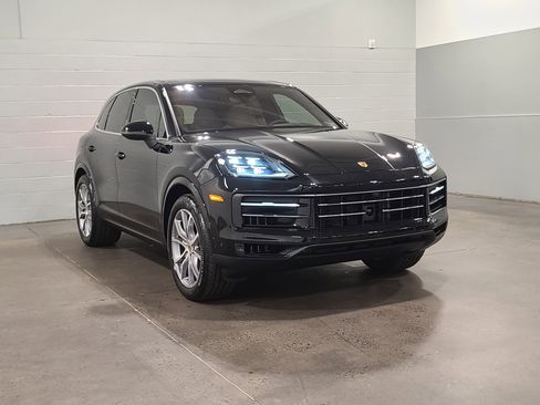 New 2026 Porsche Cayenne image 9