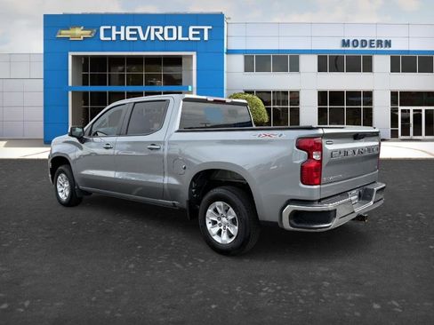 Used 2023 Chevrolet Silverado 1500 LT image 3