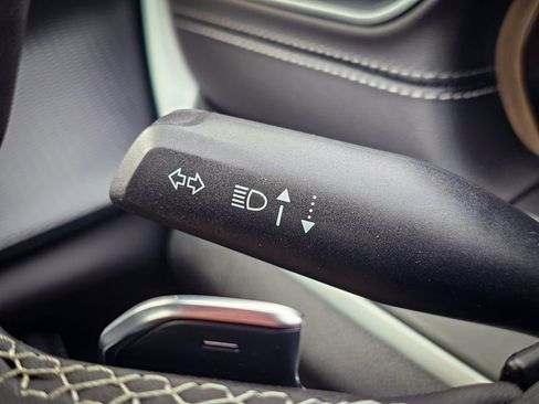 New 2025 Jeep Grand Cherokee Laredo X w/ Luxury Tech Group I image 18