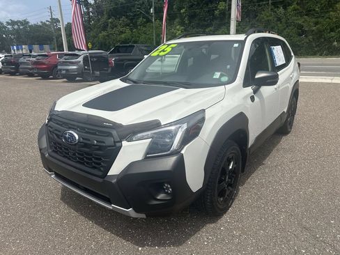 Used 2025 Subaru Forester Wilderness w/ Convenience Package AWD/4WD image 12