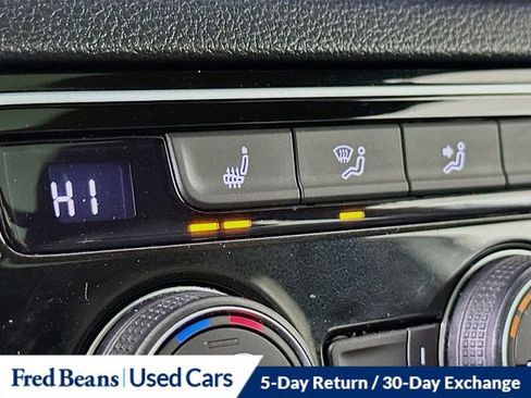 Used 2022 Volkswagen Atlas Cross Sport SEL R-Line image 20