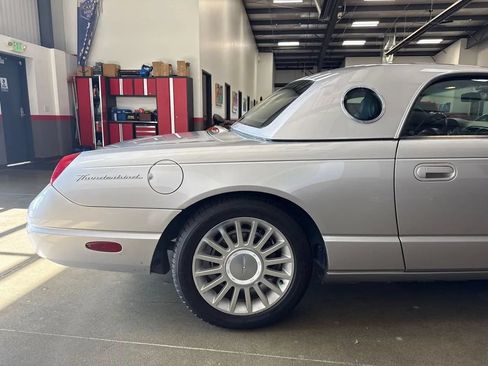 Used 2004 Ford Thunderbird RWD image 77