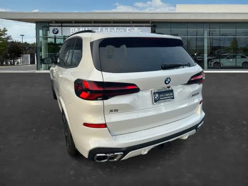 New 2026 BMW X5 M60i image 6