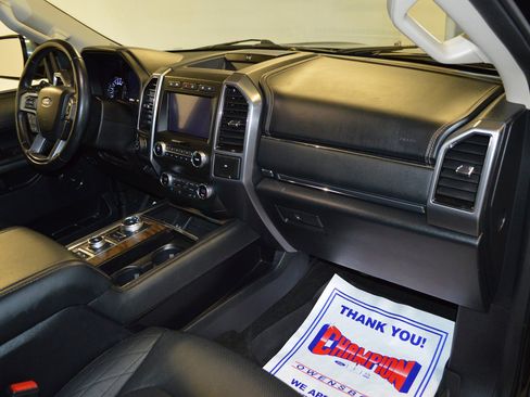 Used 2020 Ford Expedition Platinum image 10