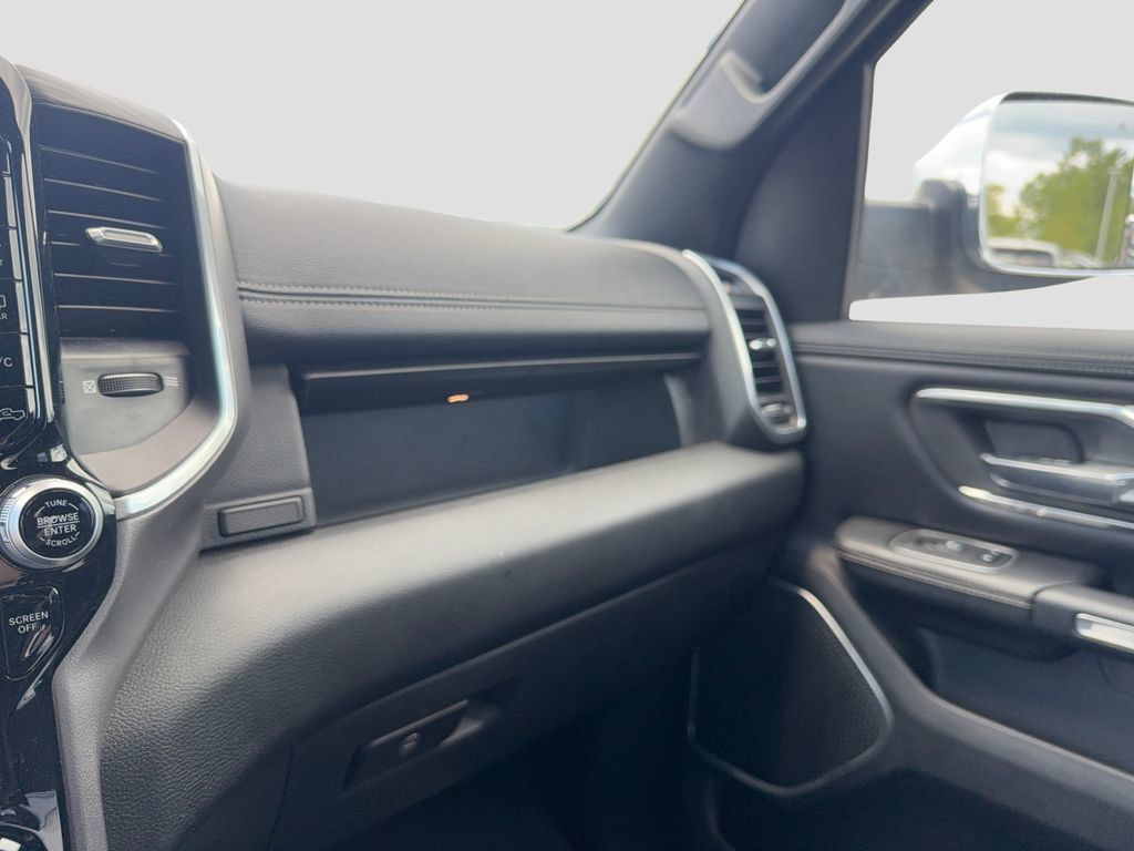 Used 2023 RAM 1500 Laramie AWD/4WD image 24