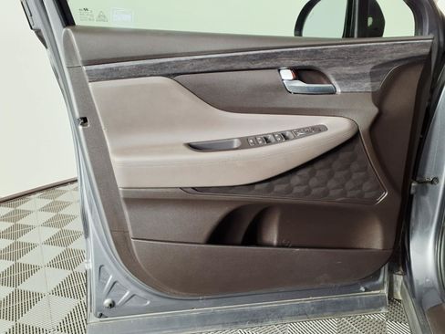 Used 2019 Hyundai Santa Fe SE FWD image 16
