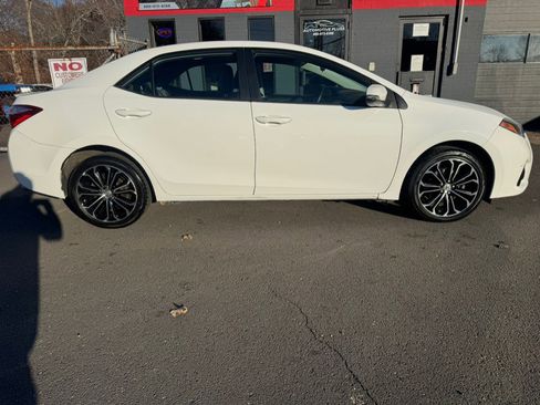 Used 2015 Toyota Corolla S w/ Driver Convenience Package image 4