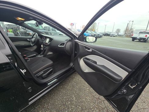 Used 2015 Dodge Dart SXT image 11