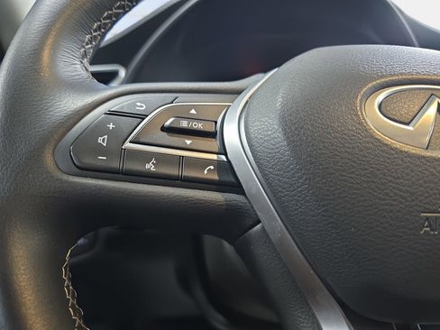 Used 2025 INFINITI QX50 Luxe image 17