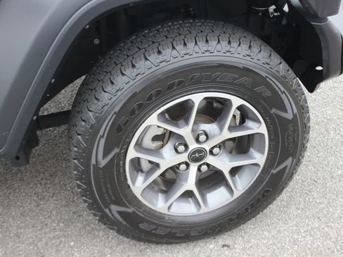 Used 2024 Jeep Wrangler Unlimited Sport AWD/4WD image 35