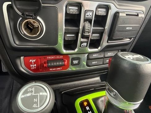 Used 2019 Jeep Wrangler Unlimited Rubicon AWD/4WD image 21