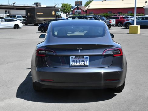 Used 2023 Tesla Model 3 Standard Range RWD image 7