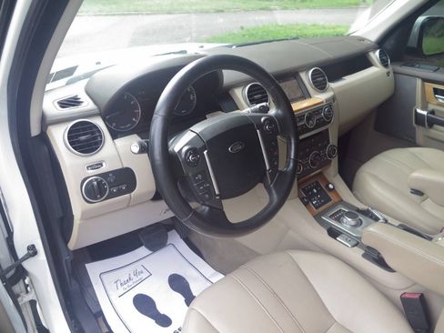 Used 2016 Land Rover LR4 HSE Silver Edition AWD/4WD image 7