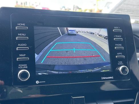 Used 2022 Toyota Camry SE w/ Carpet Mat Package (TMS) image 23