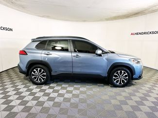 Used 2024 Toyota Corolla Cross SE video 2