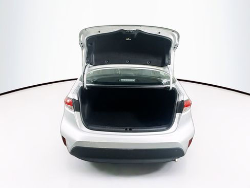 Used 2025 Toyota Corolla LE image 26