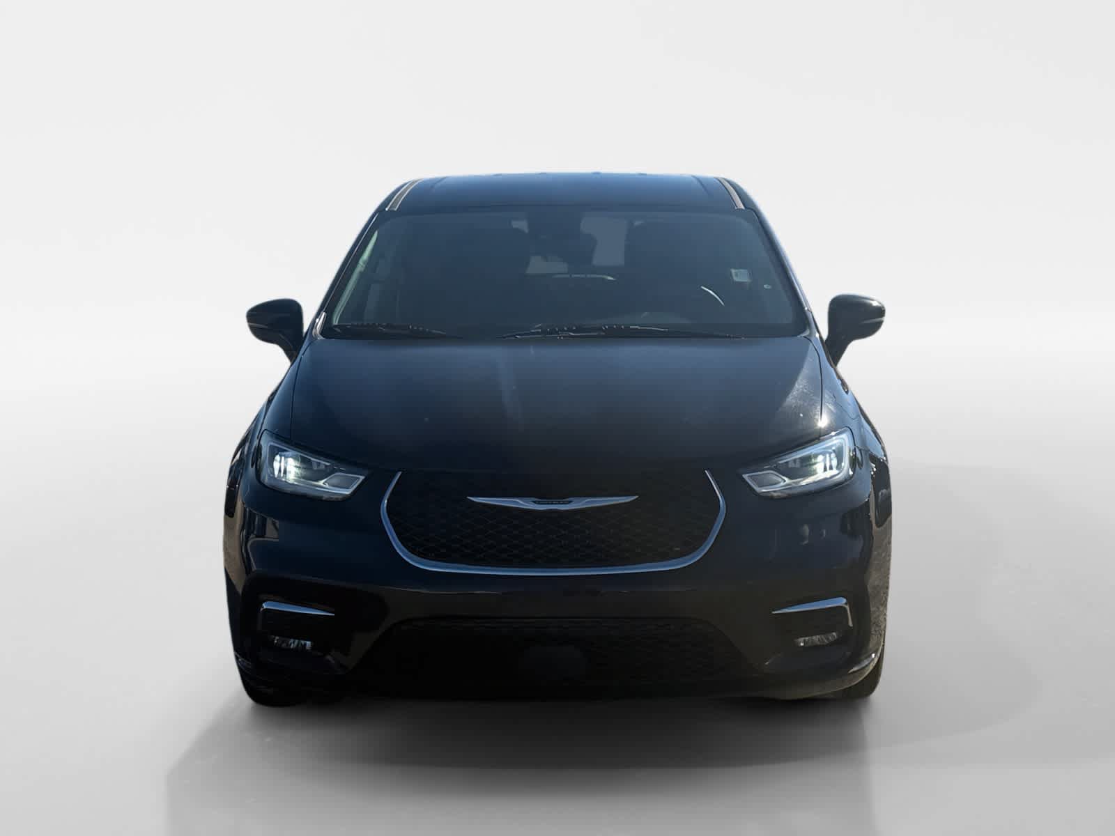 Used 2024 Chrysler Pacifica Limited FWD image 8