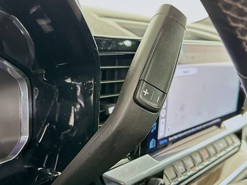 Used 2023 Chevrolet Silverado 1500 LT image 25