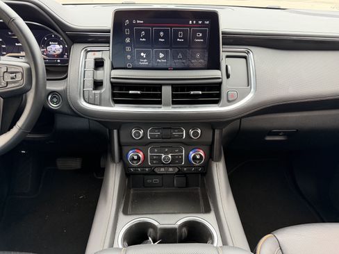 Used 2024 GMC Yukon XL AT4 AWD/4WD image 21