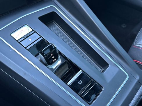 Certified 2022 Volkswagen GTI Autobahn image 22