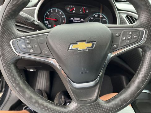 Used 2024 Chevrolet Malibu LT image 29