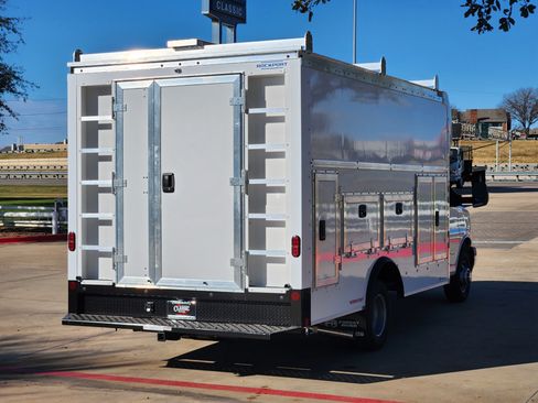 New 2025 Chevrolet Express 4500 w/ Power Convenience Package image 13