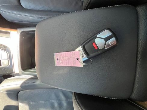 Used 2022 Audi Q5 2.0T Premium w/ Convenience Package image 39