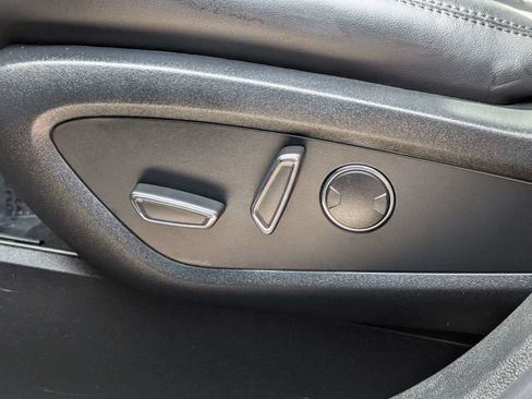 Used 2022 Lincoln Nautilus Reserve w/ Monochromatic Package FWD image 17
