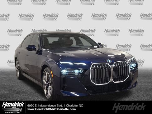 New 2026 BMW 740i w/ Premium Package image 1