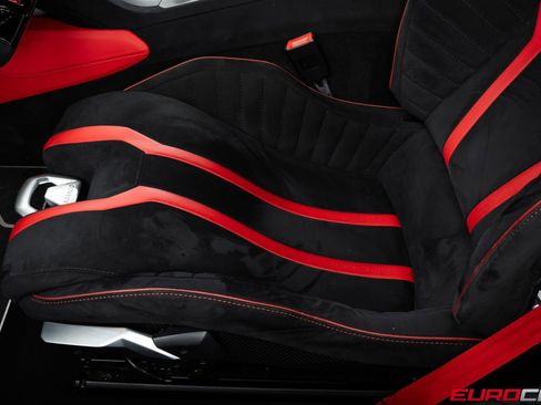 Used 2022 Lamborghini Huracan STO RWD image 44