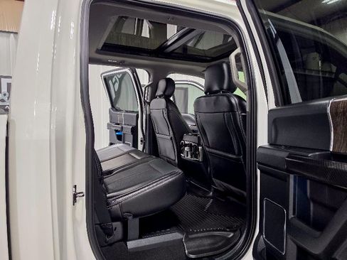 Used 2020 Ford F250 Lariat w/ Lariat Ultimate Package AWD/4WD image 22