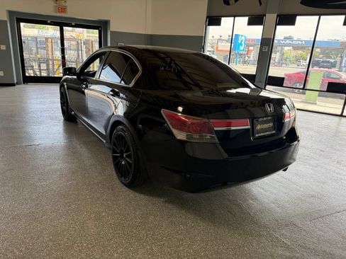 Used 2011 Honda Accord LX-P image 5