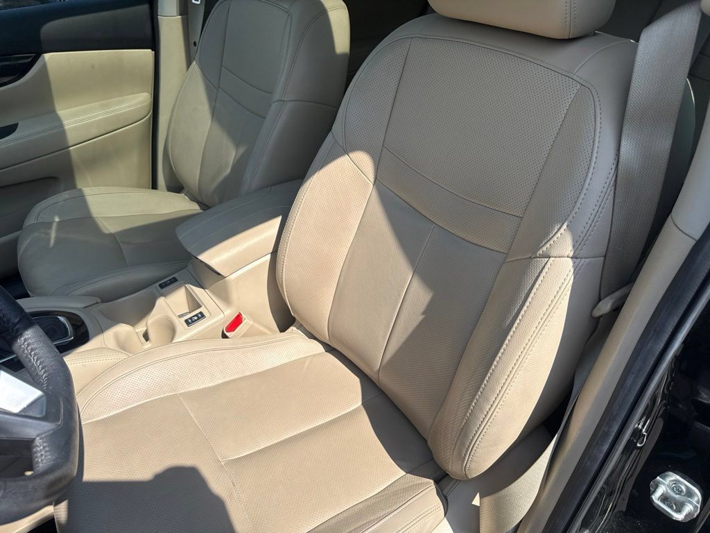 Used 2019 Nissan Rogue SL w/ Premium Package AWD/4WD image 12