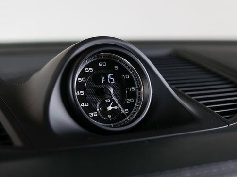 Certified 2023 Porsche Macan Turbo AWD/4WD image 23
