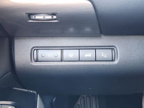 Used 2025 Nissan Pathfinder Platinum w/ Cargo Package image 25