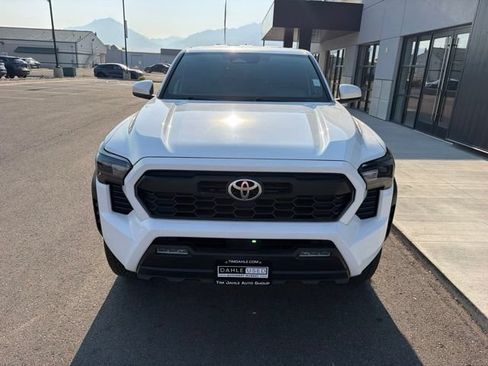 Used 2024 Toyota Tacoma TRD Off-Road AWD/4WD image 2