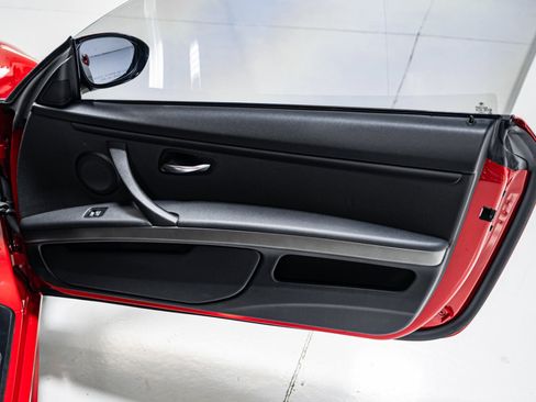 Used 2010 BMW M3 Coupe image 37