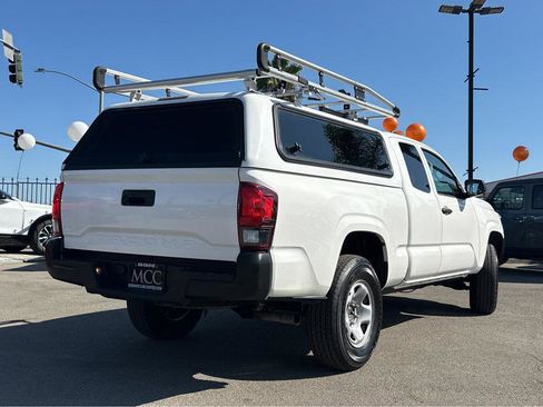 Used 2021 Toyota Tacoma SR image 13