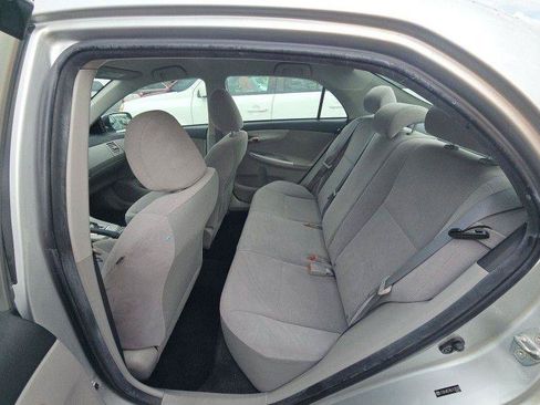 Used 2011 Toyota Corolla LE FWD image 7