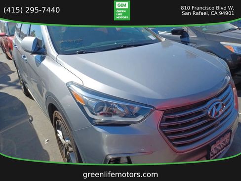 Used 2017 Hyundai Santa Fe Limited w/ Cargo Package FWD image 2