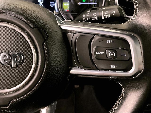 Used 2021 Jeep Wrangler Unlimited Sahara AWD/4WD image 18