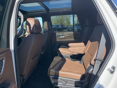 Used 2023 Chevrolet Tahoe High Country image 36
