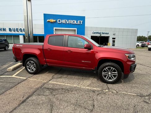Used 2021 Chevrolet Colorado W/T w/ Custom Special Edition AWD/4WD image 8