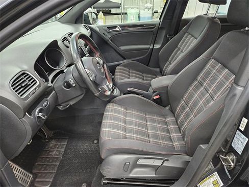 Used 2012 Volkswagen Golf 4-Door image 7