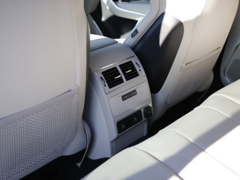 New 2026 Jaguar F-PACE R-Dynamic S image 17