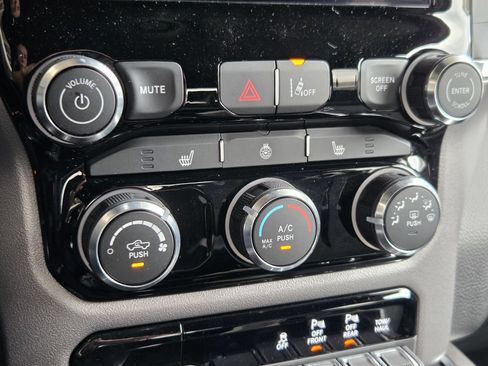 Certified 2025 RAM 1500 Big Horn AWD/4WD image 12