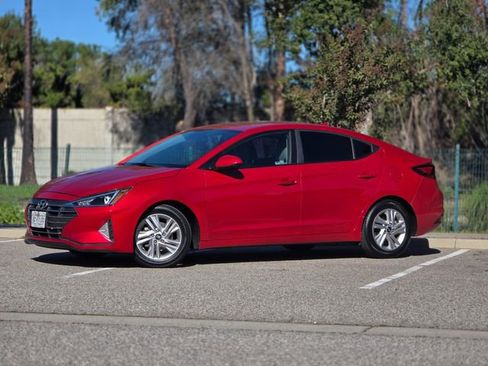 Used 2020 Hyundai Elantra SEL image 10