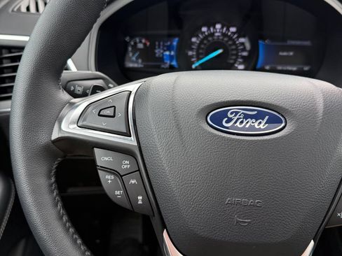 Used 2024 Ford Edge Titanium w/ Equipment Group 301A AWD/4WD image 15
