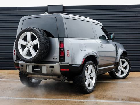 Used 2021 Land Rover Defender 90 X-Dynamic S image 7